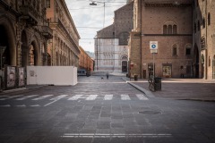 Bologna, marzo 2020. Le restrizioni per contenere la diffusione del coronavirus svuotano la città